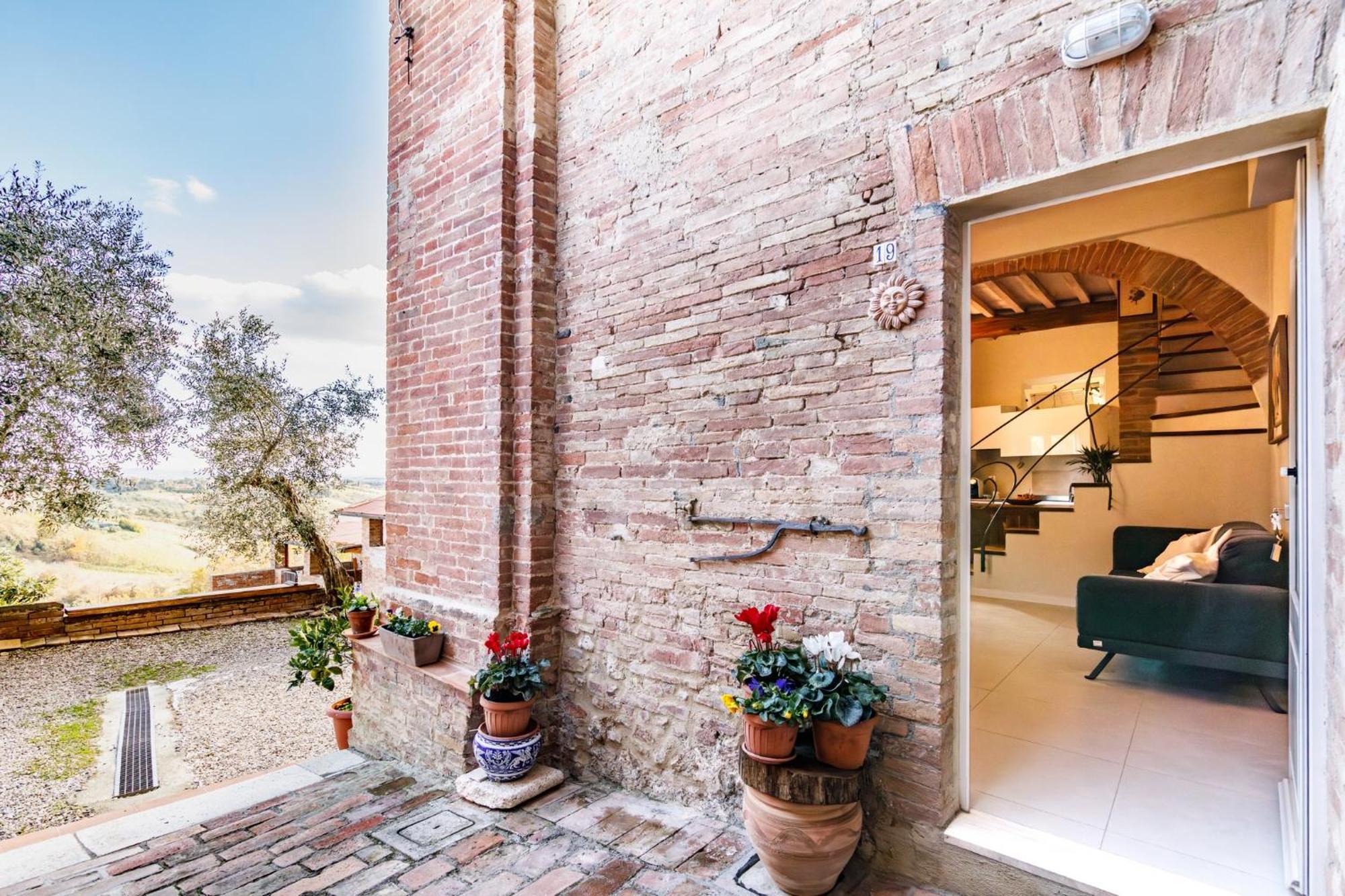 Porta Romana Elegant Apartments With Private Parking! سيينا المظهر الخارجي الصورة