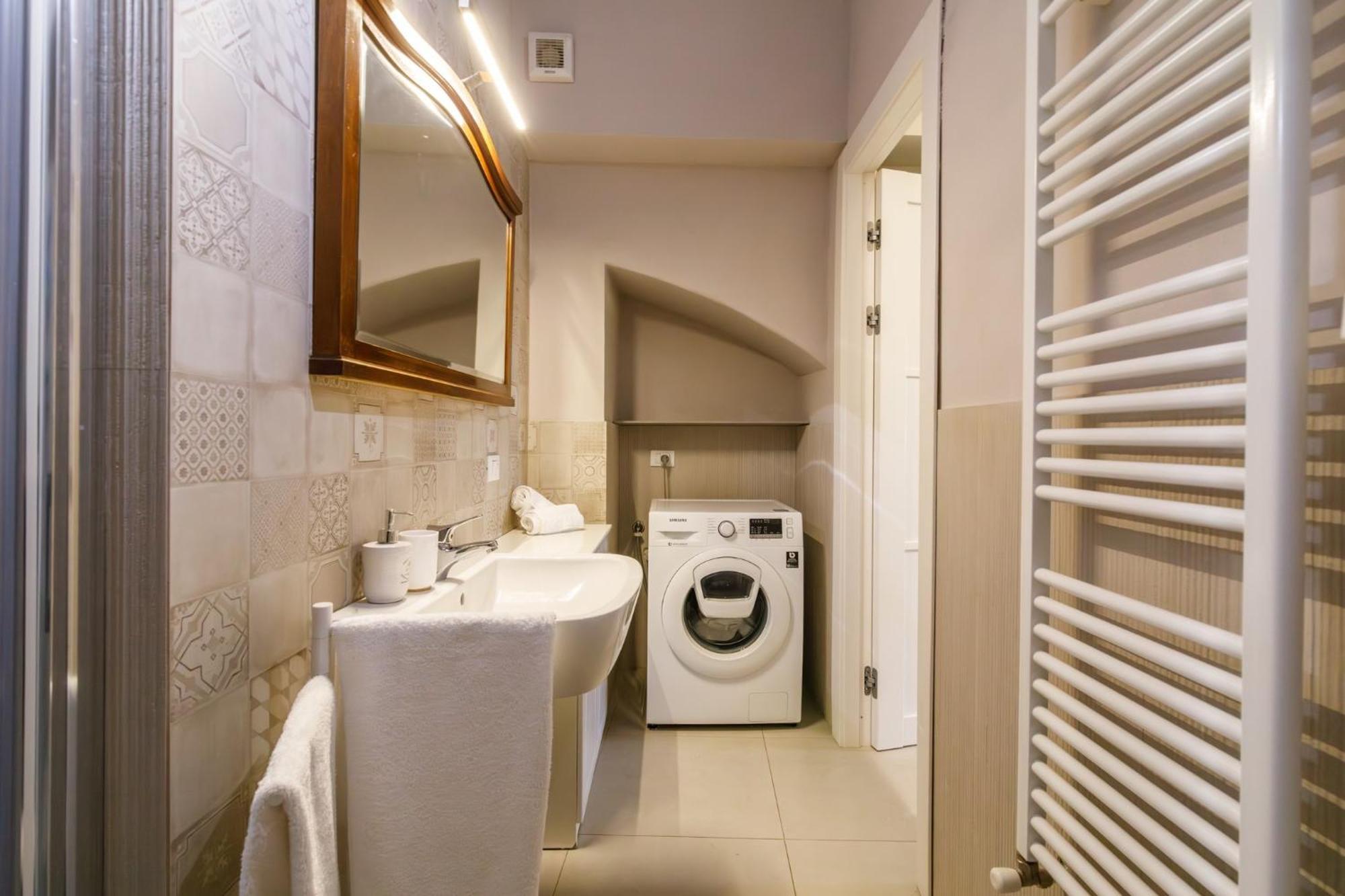 Porta Romana Elegant Apartments With Private Parking! سيينا المظهر الخارجي الصورة